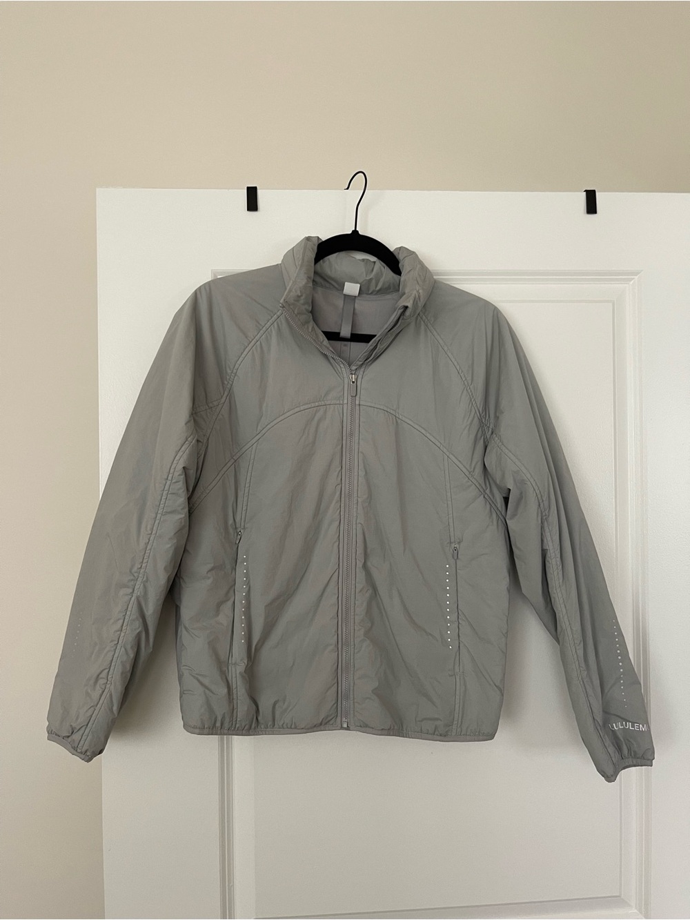 Lululemon Insulated Back Vent Running Jacket Size Small